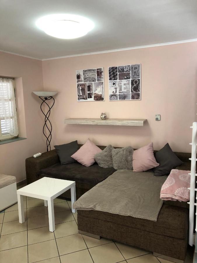 Tieff Apartmanhaz Balatonmariafuerdo Hullamtelep 巴拉顿凯赖斯图尔 外观 照片