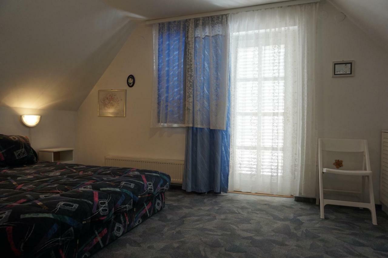 Tieff Apartmanhaz Balatonmariafuerdo Hullamtelep 巴拉顿凯赖斯图尔 外观 照片