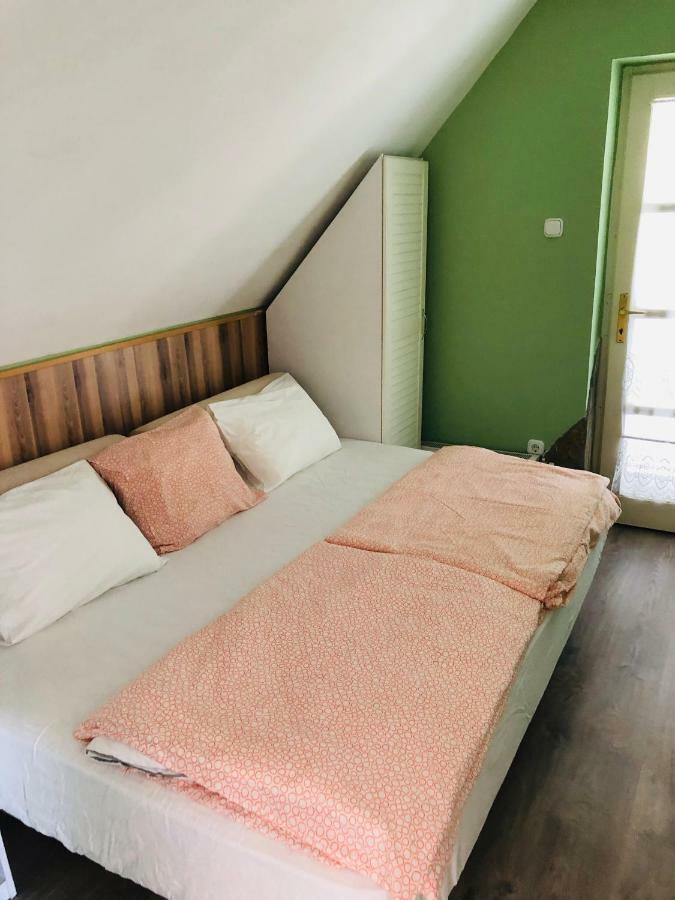 Tieff Apartmanhaz Balatonmariafuerdo Hullamtelep 巴拉顿凯赖斯图尔 外观 照片
